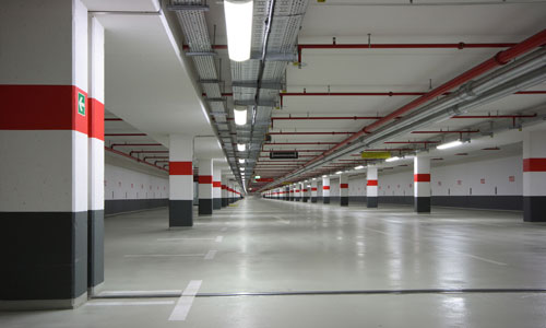 Fabriken und Hallen