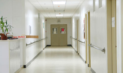 Medizin- und Laborräume